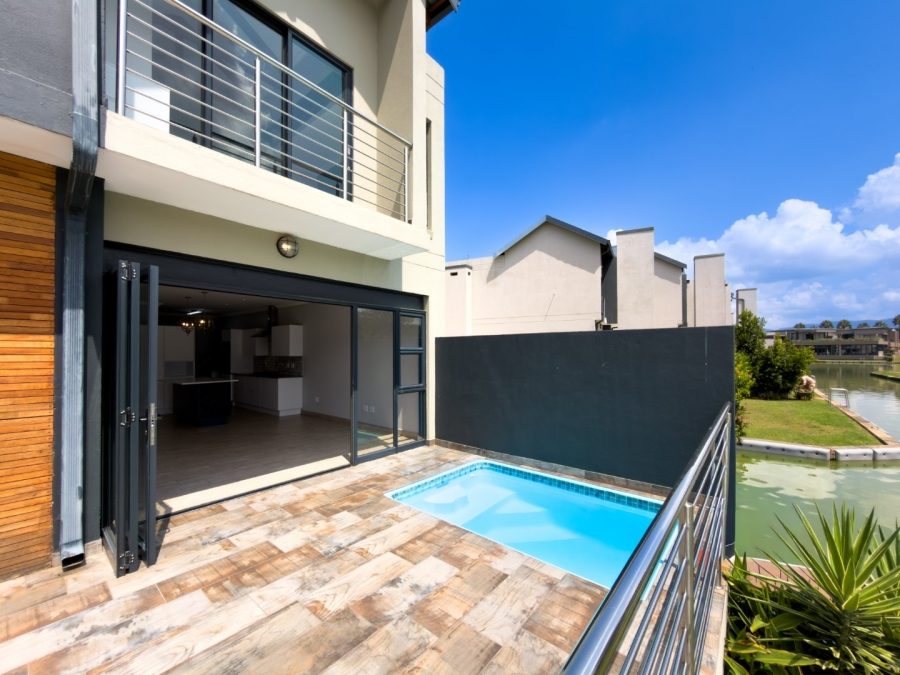 3 Bedroom Property for Sale in The Islands Estates North West